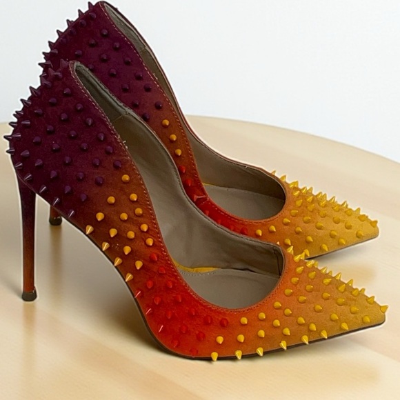 NEW!!! Steve Madden Gradient Spiked Heels - Red, Orange, Yellow ladies sz 6 - Picture 1 of 7